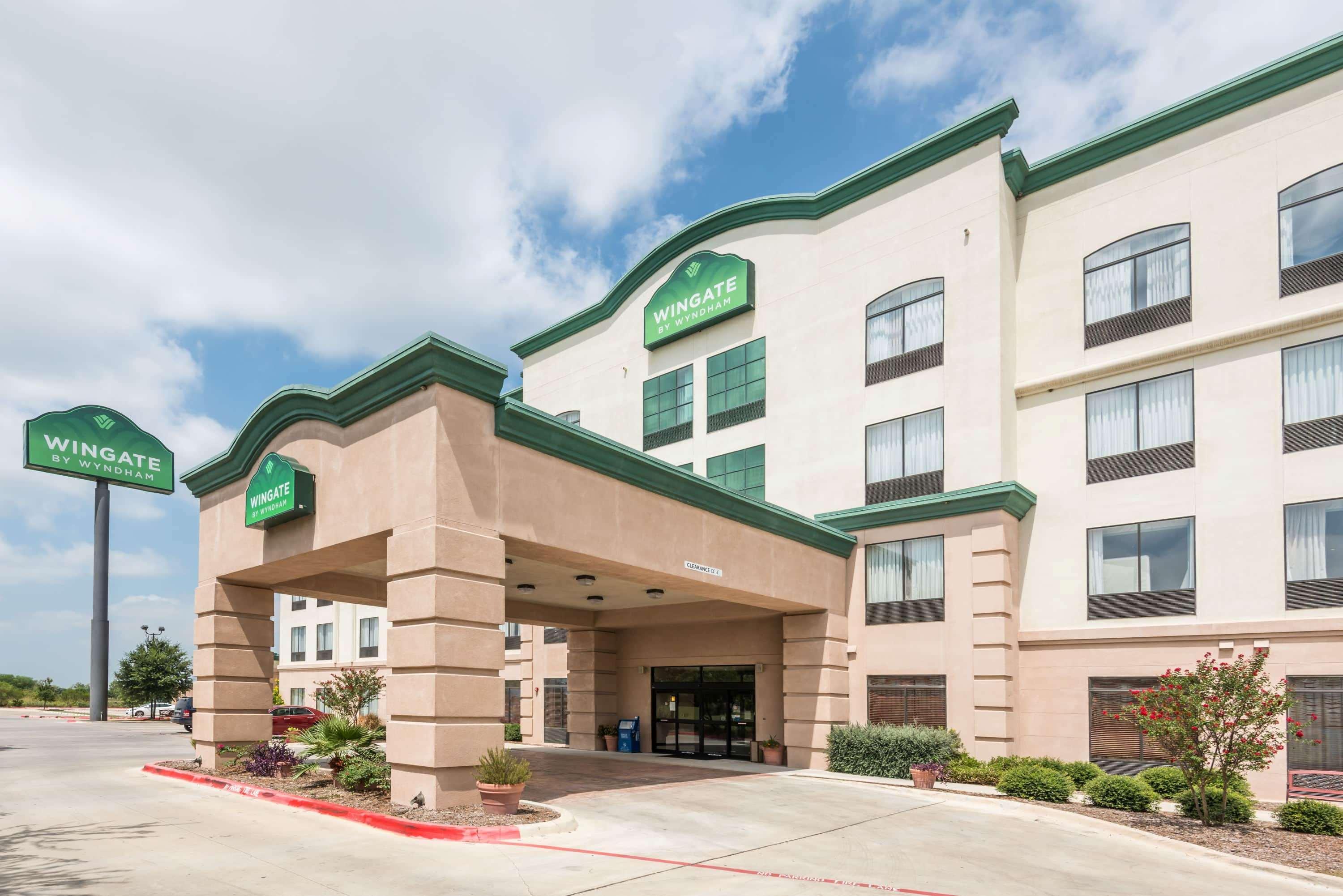 Wingate By Wyndham New Braunfels Hotel Екстериор снимка